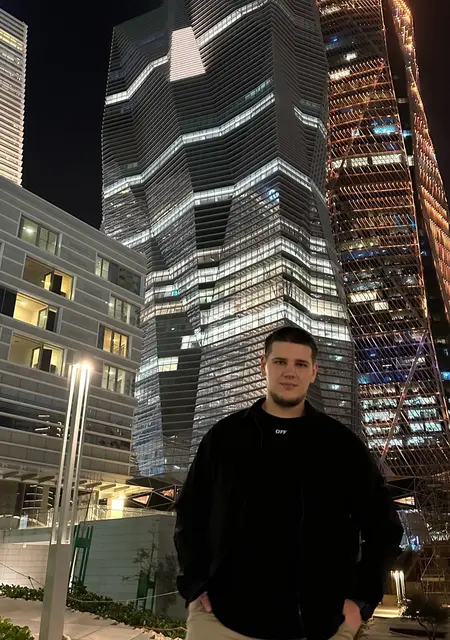 Maksym из Познани, мне 25, познакомлюсь на одну ночь