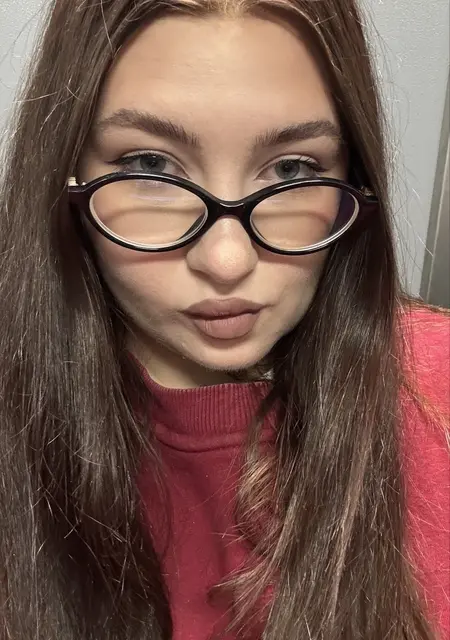 Я Карина, 21, знакомлюсь для вирта в Париже