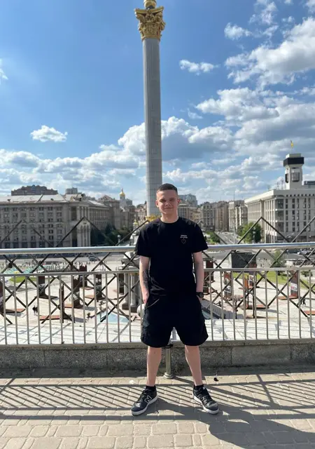 Я Влад, 20 років, знайомлюсь без зобов'язань у Харкові