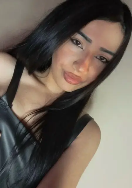 Julie из Аржантей, ищу на сайте вирта