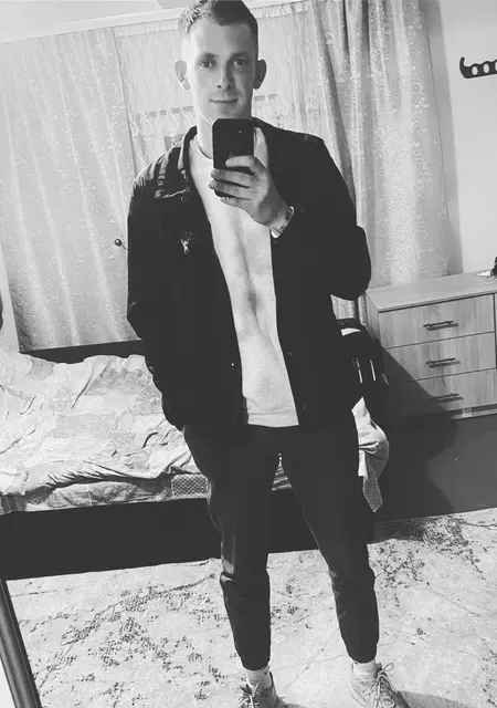 Роман з Лисичанська, мені 24 років, познайомлюсь на одну ніч