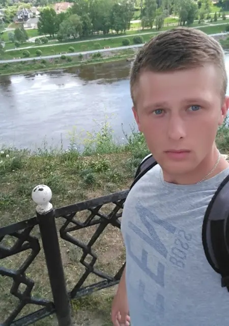 Я Стас, 29, знакомлюсь на одну ночь в Бобруйске