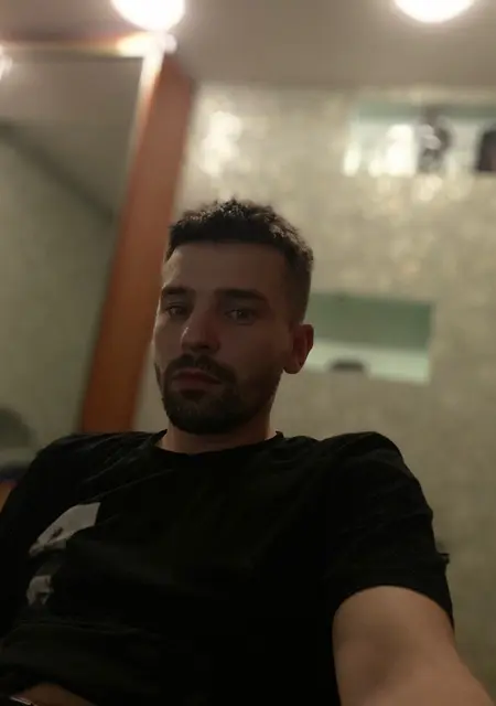 Я Дмиро, 27 років з Вінниці, шукаю знайомство для відкриті стосунки