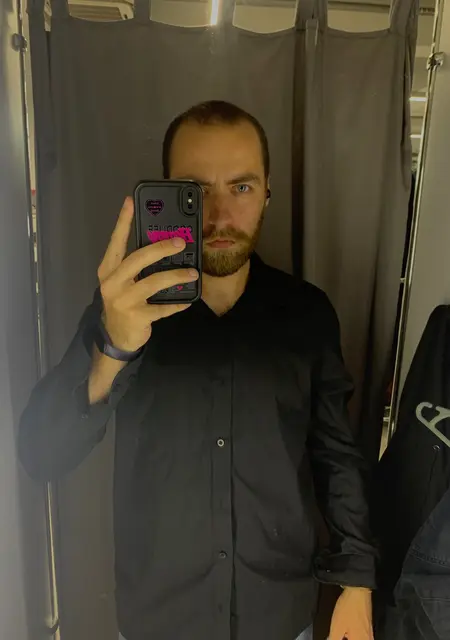 Vanya з Коростеня, шукаю на сайті відкриті стосунки