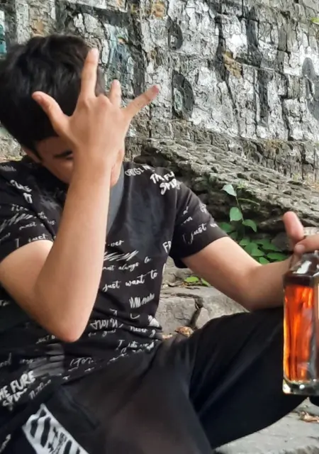 Павлик з Одеси, мені 19 років, познайомлюсь для вірт