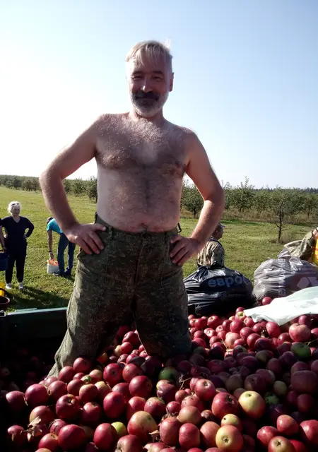 Владимир из Гродно, ищу на сайте знакомства на одну ночь