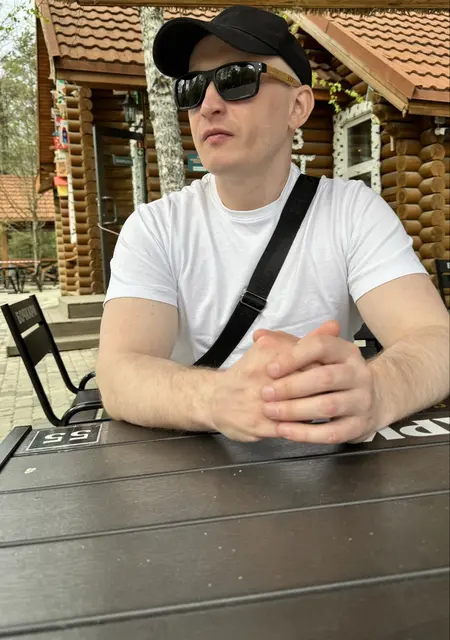 Евгений из Кхонкэн, ищу на сайте знакомства на одну ночь
