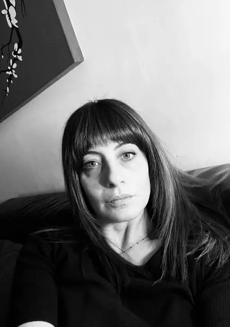 Я Silvia, 46, знакомлюсь для общения в Риме