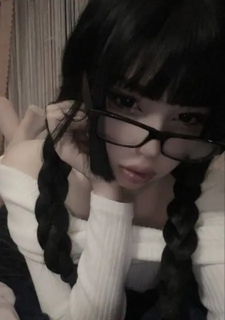 Лина из Алматы, ищу на сайте знакомства без обязательств