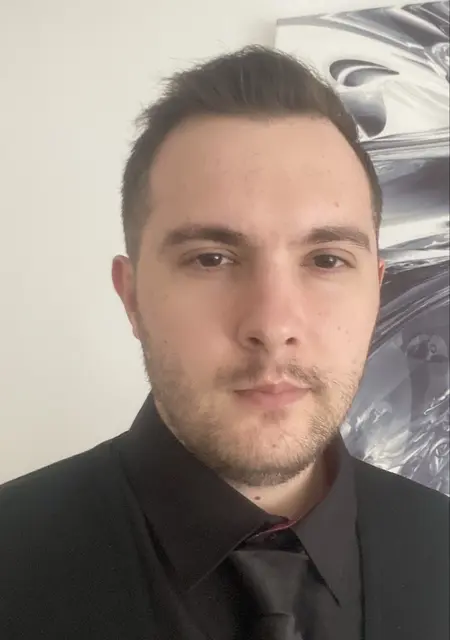 Mihail из Тирасполя, мне 26, познакомлюсь для общения