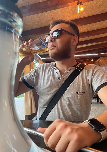 Я Дима, 24 років, знайомлюсь для вірт у Генічеськ