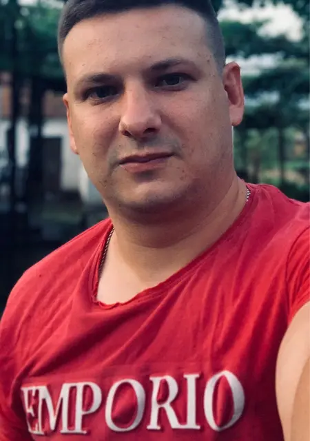 Я Іван, 27 років, знайомлюсь без зобов'язань у Виноградів