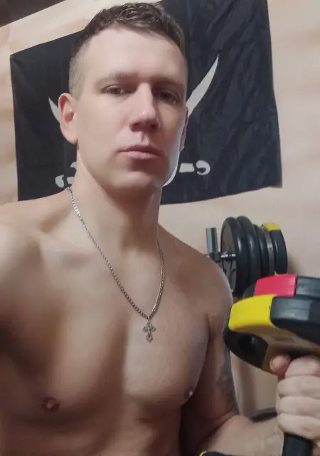 Evgeniy из Минска, ищу на сайте постоянные отношения