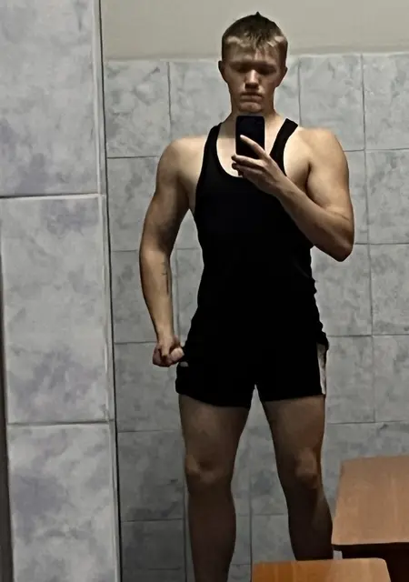 Я Arsen, 21, знакомлюсь без обязательств в Черкассах