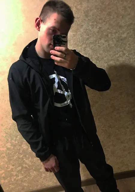 Никита Михайлович из Лиды, мне 25, познакомлюсь для приятного времяпровождения