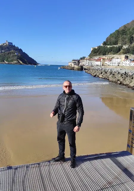 Я Влад, 50 років, знайомлюсь для приємного проведення часу у Чернівцях