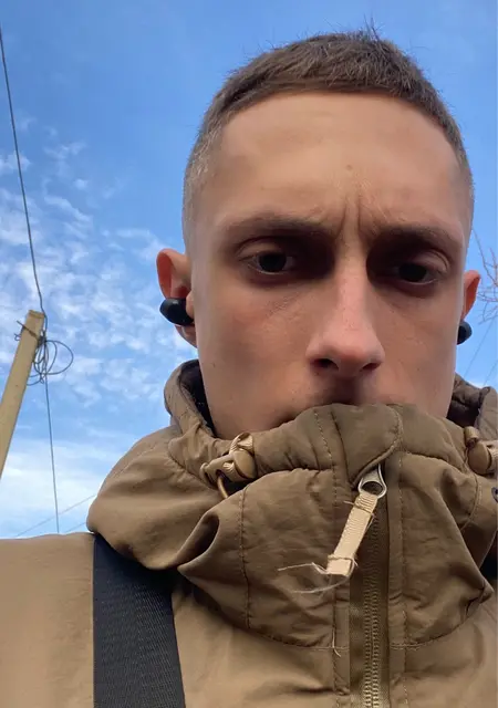 Maxim из Франкфурта-на-майне, ищу на сайте знакомства на одну ночь