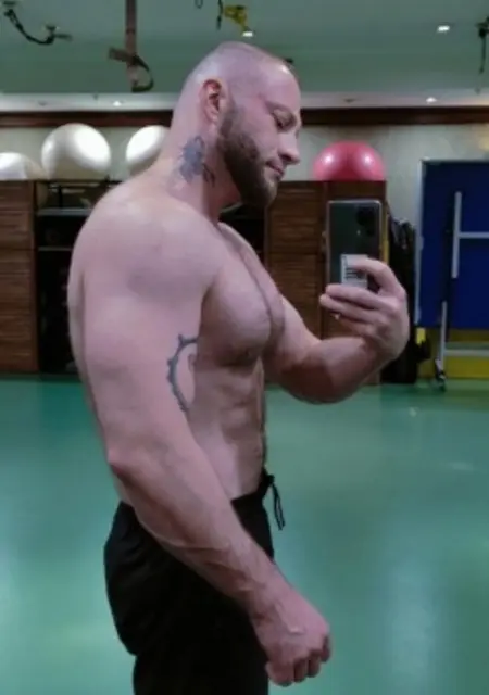 Я Сергей, 42 років з Макіївки, шукаю знайомство для спільних подорожей