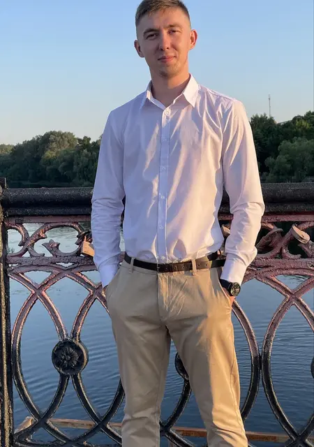 Dima з Горішніх Плавнів, мені 24 років, познайомлюсь на одну ніч