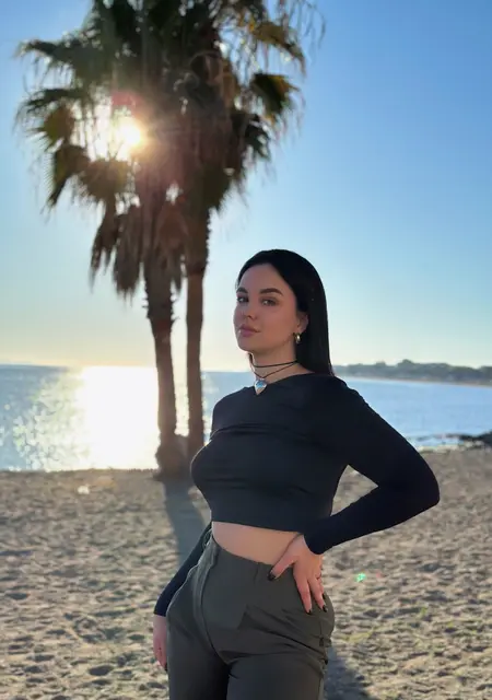 Julia из Мадрида, ищу на сайте вирта