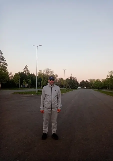 Я Николай, 52, знакомлюсь на одну ночь в Донецке