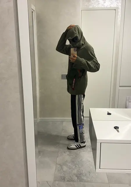 Денис из Львова, мне 20, познакомлюсь для вирта