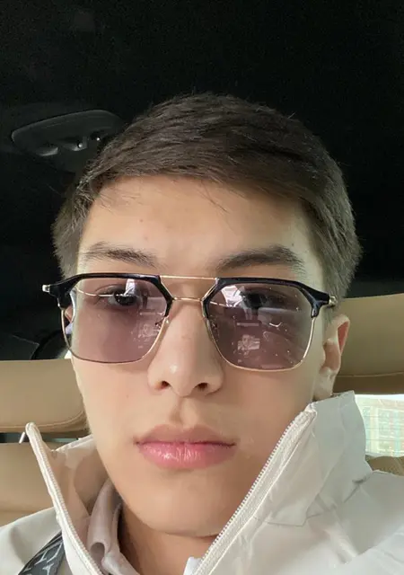 Dias из Шымкента, мне 18, познакомлюсь для вирта