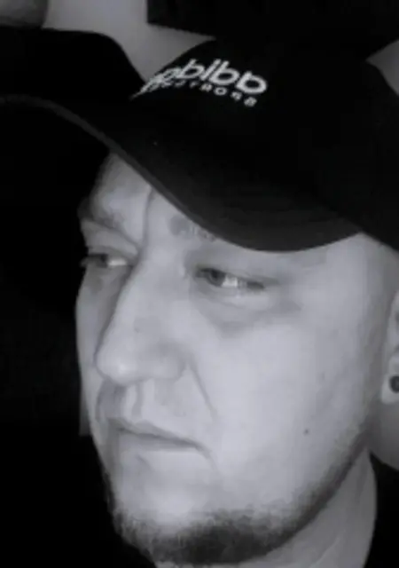 Я Александр, 20, знакомлюсь в Аберистуит