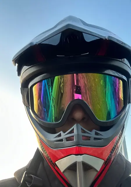 Я Самвел, 20, знакомлюсь для общения в Уральске