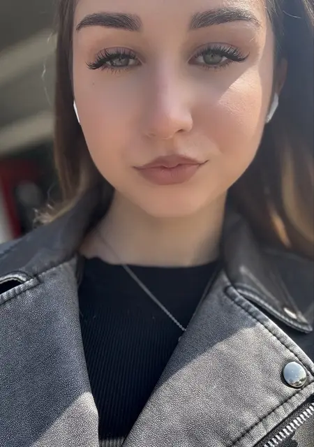 Даша из Винницы, мне 19, познакомлюсь для вирта