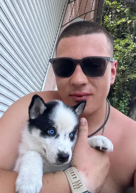 Артем из Николаева, мне 24, познакомлюсь на одну ночь