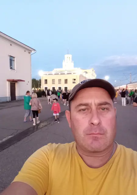 Владимир из Донецка, ищу на сайте знакомства на одну ночь