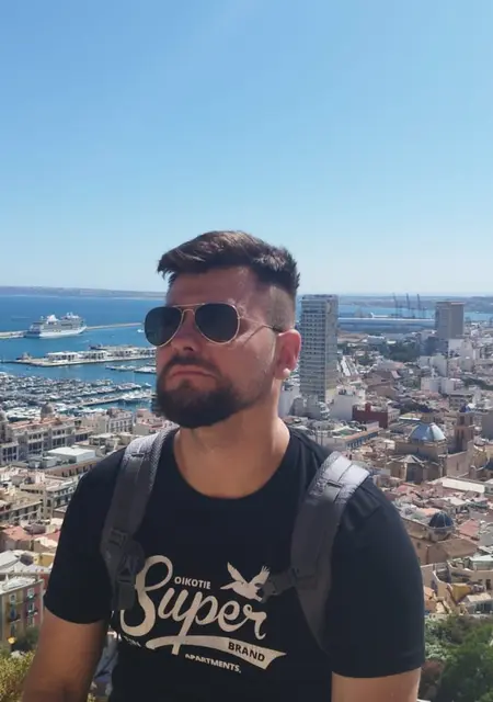 Дмитрий из Хельсинки, мне 30, познакомлюсь для вирта