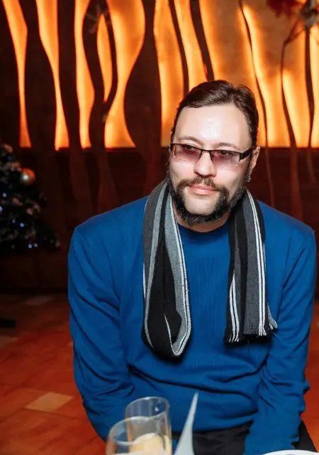 Владимир из Харькова, ищу на сайте знакомства без обязательств