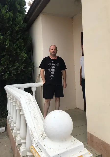 Эдуард из Баку, мне 48, познакомлюсь без обязательств