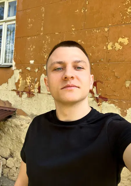 Влад из Запорожья, мне 30, познакомлюсь для общения