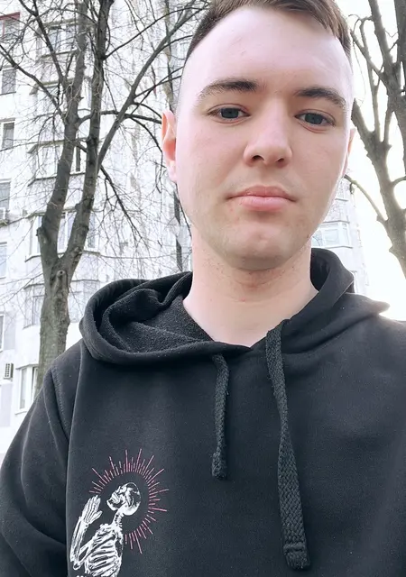 Я Даня, 23 років з Старокостянтинів, шукаю знайомство для відкриті стосунки