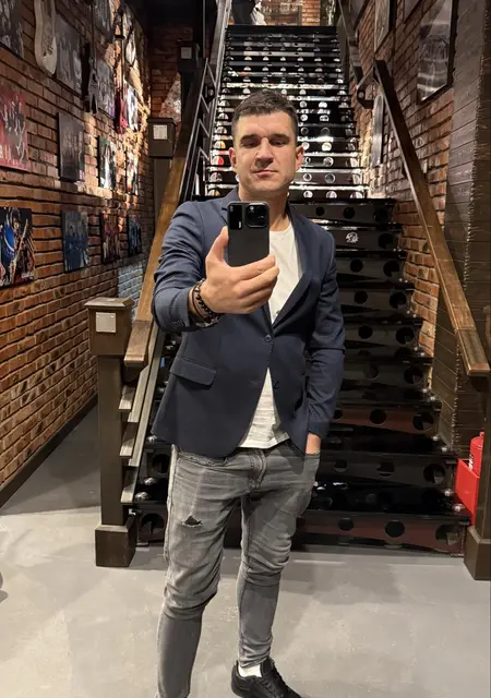 Я Джон, 36, знакомлюсь на одну ночь в Берлине