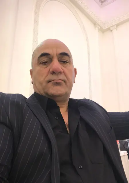 Я Habil, 50, из Парижа, ищу знакомство для общения