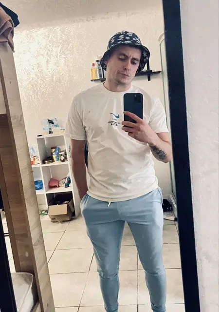 Я Владислав, 28, знакомлюсь на одну ночь в Кривом Роге