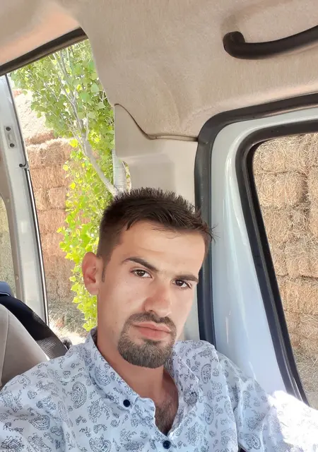 Я Haylaz, 28, знакомлюсь без обязательств в Бурсе