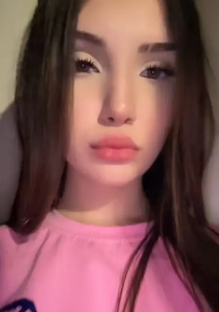 Анна з Києва, шукаю на сайті знайомства без зобов'язань