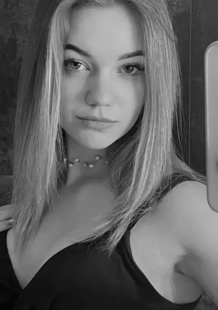 Я Дарья, 18 років, знайомлюсь для спілкування у Кривий Ріг