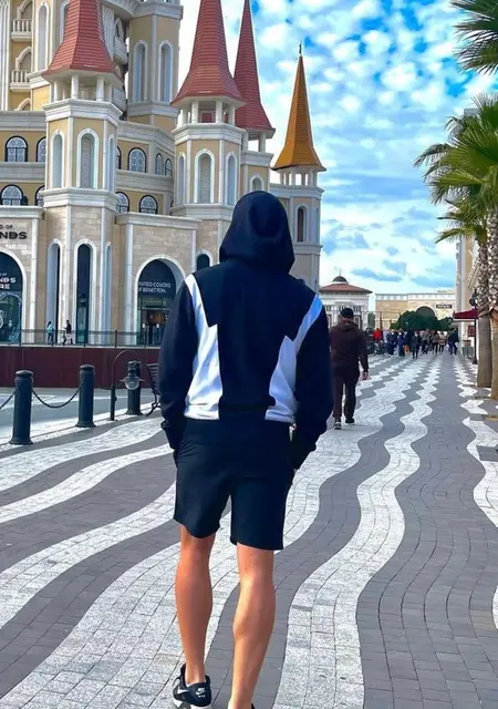 Влад из Борисполя, ищу на сайте знакомства на одну ночь