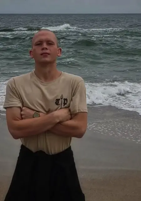 Я Богдан, 20, знакомлюсь для дружбы в Кропивницком