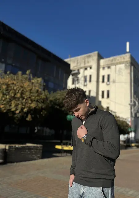 Я Антон, 18, из Киева, ищу знакомство для постоянных отношений