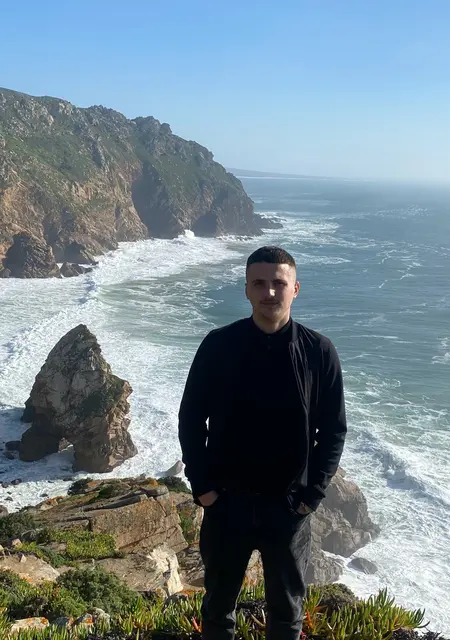 Я Михайло, 23, знакомлюсь для совместных путешествий в Шахтерске