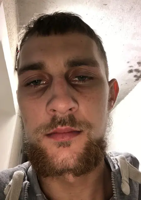 Vaniusa из Аяччо, мне 26, познакомлюсь для вирта