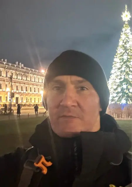 Soy Aleksey, 42 años, conociéndome para chatear en Madrid