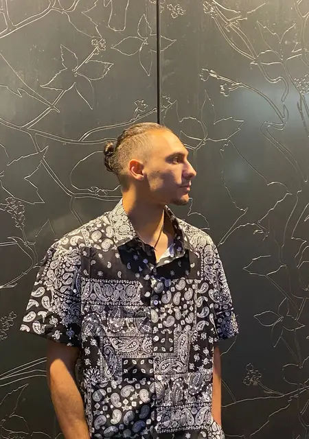 Soy Nico, 26 años de Vilafranca del Penedès, busco conocer gente para chatear